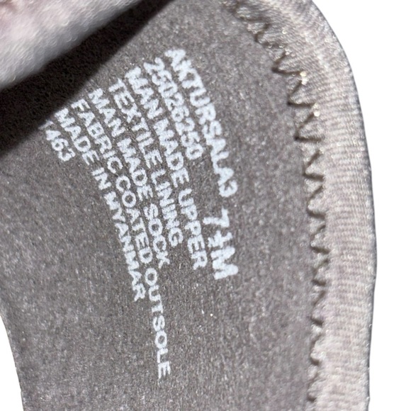 Anne Klein Sport Flats, sz 7 - Picture 7 of 8